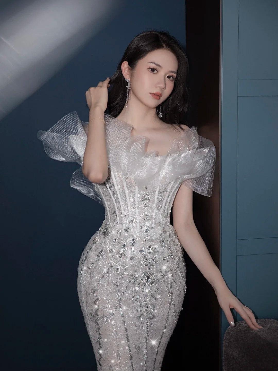 Fairytale Fantasy Art Wedding Dresses Mermaid Off The Shoulder White Sequin With Sleeves Long Brides Dress Fitted Bridal Gowns N996