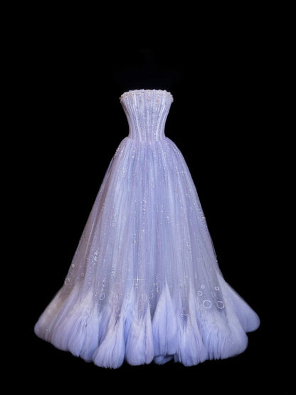Robe de bal chic sans bretelles lilas avec corsage orné de cristaux perlés - Inspiration robes de soirée formelles - Robes de bal N154