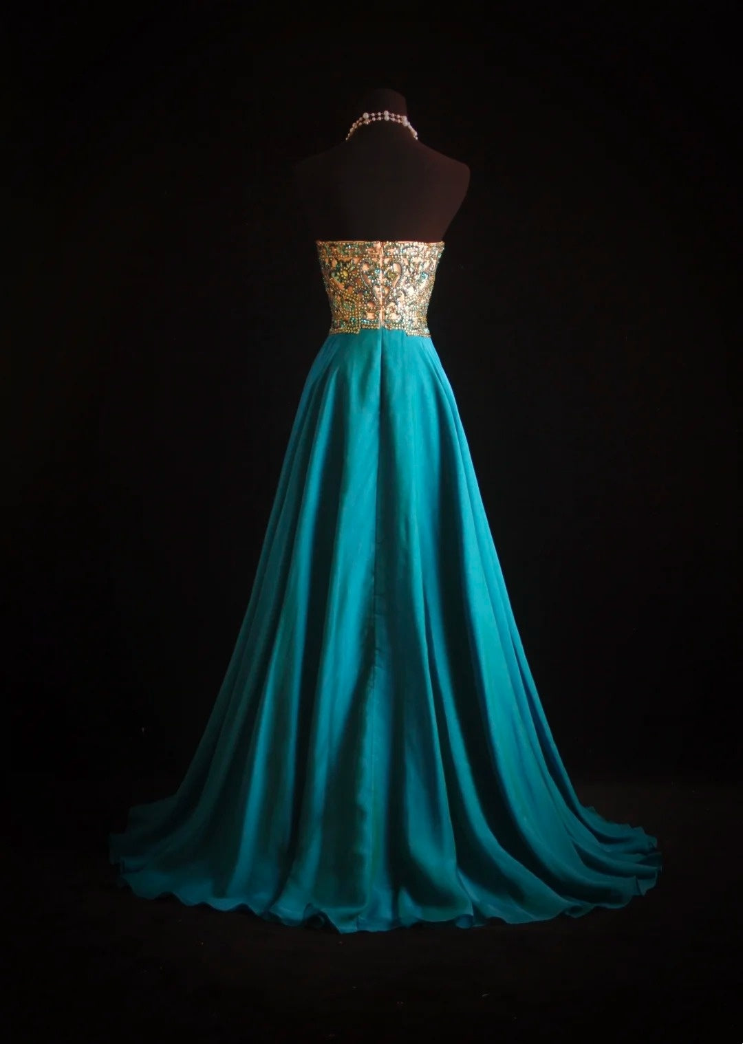 Vintage-Abendkleider im A-Linien-Stil mit herzförmigem Ausschnitt und Perlenbesatz am Oberteil – Inspiration für ein formelles, blaues Abendkleid N169