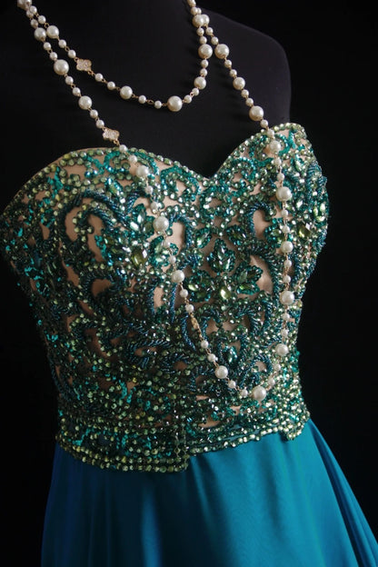 Vintage-Abendkleider im A-Linien-Stil mit herzförmigem Ausschnitt und Perlenbesatz am Oberteil – Inspiration für ein formelles, blaues Abendkleid N169