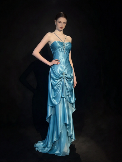 Bescheidene Abschlussballkleider Meerjungfrau Neckholder Blau Satin Ärmellos Mit Rüschen Formales Abendkleid N3828