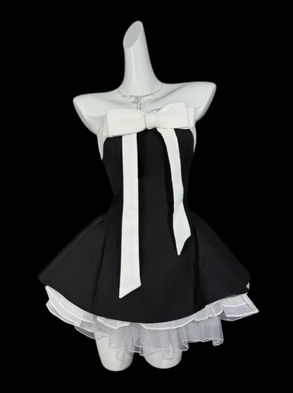 Hübsche Ballkleider Trägerloses kleines schwarzes kurzes Mini-Partykleid für den Abschlussball N4338