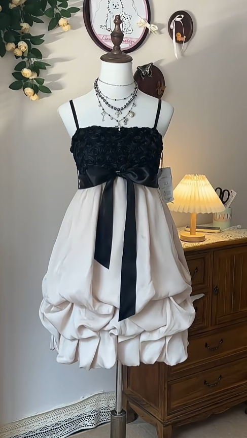 Fancy A Line Spaghetti Strap Satin Flowers Senior Short Graduation High School Homecoming Dresses N4559
