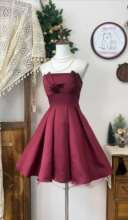 Niedliches trägerloses Ballkleid aus burgunderfarbenem Satin, inspiriert von Abschlussballkleidern, Senior Short Formal und Homecoming Dresses N4585