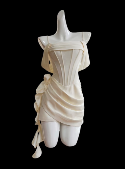 Superbe Robe Courte de Soirée Fourreau Satinée à Fines Bretelles pour Bal de Promo Lycéen N4658
