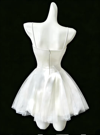 Jolie Mini Robe de Bal de Promo Courte, Ligne A, Bretelles Fines, en Tulle Blanc, Inspiration Senior, Remise de Diplôme, Lycée N4691
