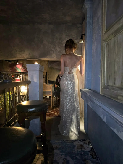 Glitzerndes, champagnerfarbenes Meerjungfrauen-Abendkleid mit Spaghettiträgern und Korsettrücken – Inspiration für festliche Anlässe zum 18. Geburtstag (Modell N471)