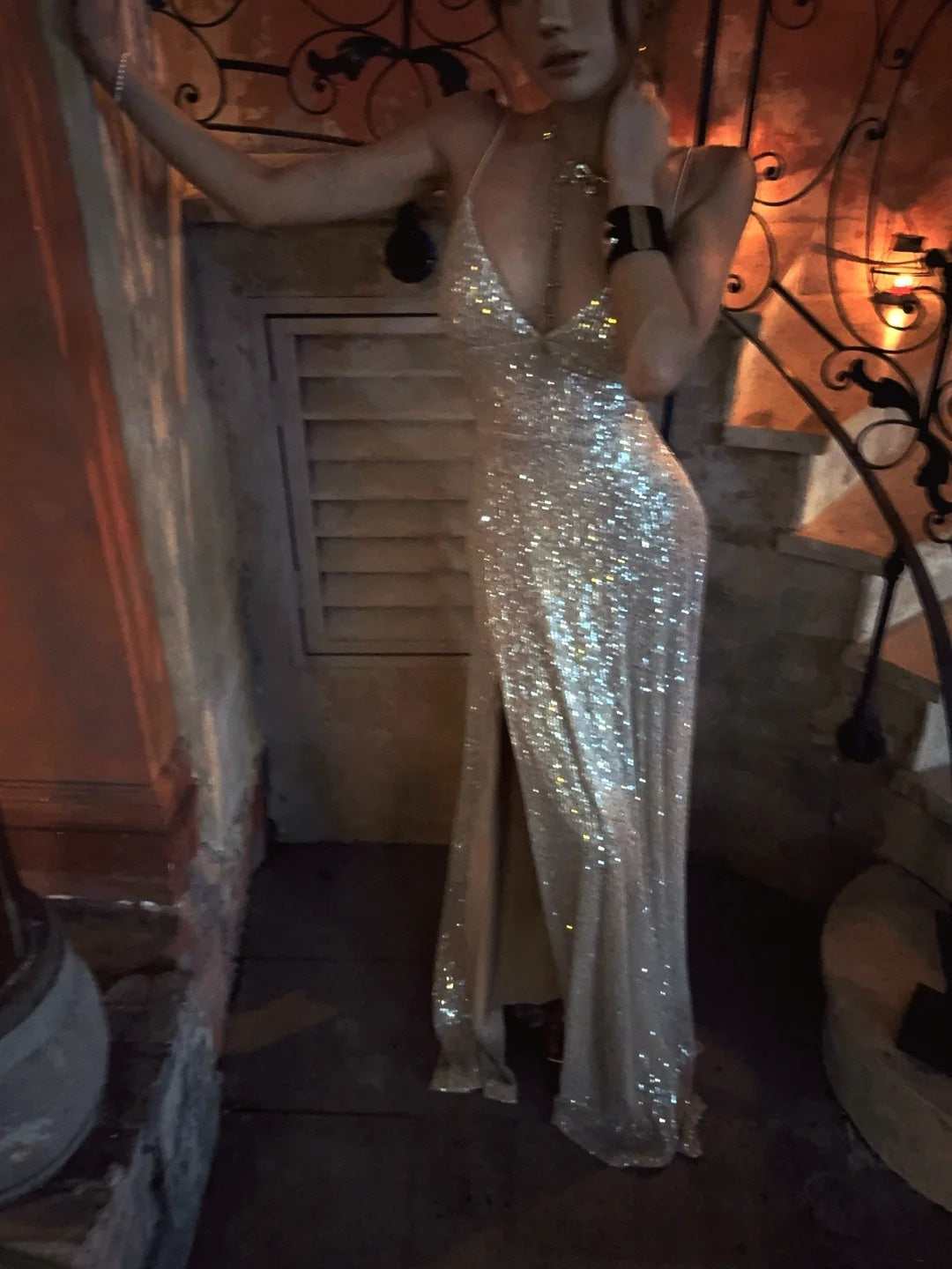 Glitzerndes, champagnerfarbenes Meerjungfrauen-Abendkleid mit Spaghettiträgern und Korsettrücken – Inspiration für festliche Anlässe zum 18. Geburtstag (Modell N471)