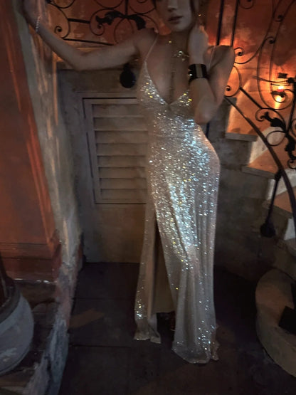 Glitzerndes, champagnerfarbenes Meerjungfrauen-Abendkleid mit Spaghettiträgern und Korsettrücken – Inspiration für festliche Anlässe zum 18. Geburtstag (Modell N471)