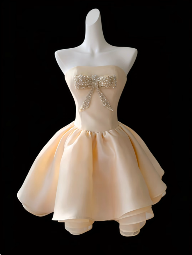 Bescheidenes Ballkleid Trägerlos Gelber Satin Mini Senior Kurzes Hoco Kleid High School Homecoming Kleider N4706