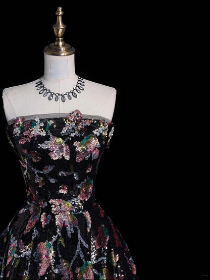 Robe de bal longue et féérique, bustier à sequins noirs à fleurs et à plis, style N614