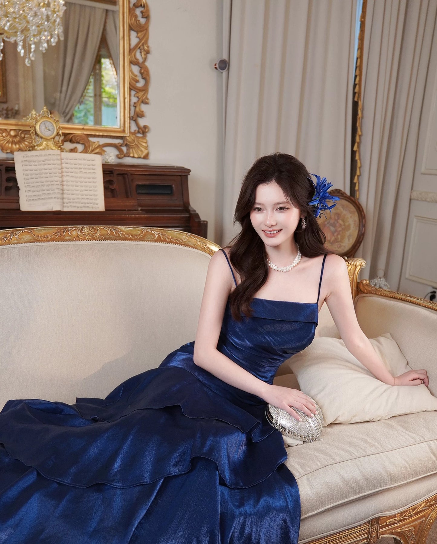 Robe de bal longue sirène bleu roi en satin à fines bretelles, style princesse, idéale pour un 18e anniversaire ou une remise de diplôme (N877)