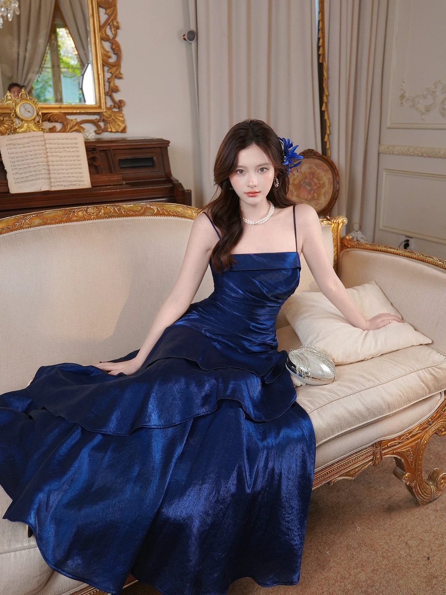 Robe de bal longue sirène bleu roi en satin à fines bretelles, style princesse, idéale pour un 18e anniversaire ou une remise de diplôme (N877)