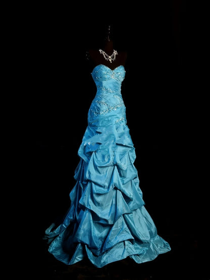 Robe de bal longue vintage sirène années 1950, décolleté cœur, bleue ornée de perles et de pierres précieuses, idéale pour une soirée, un 18e anniversaire ou une remise de diplôme (N923)
