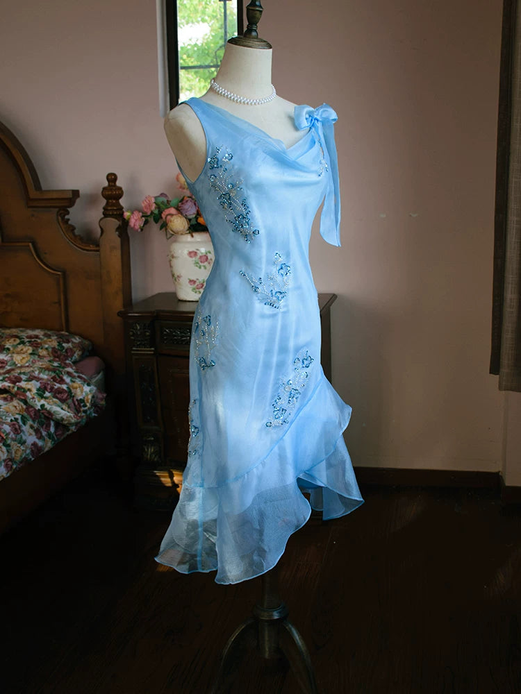 Robe de bal vintage années 80, bleu sirène, longueur genou, ornée de perles, inspiration soirée, tenue pour un 18e anniversaire AB2373