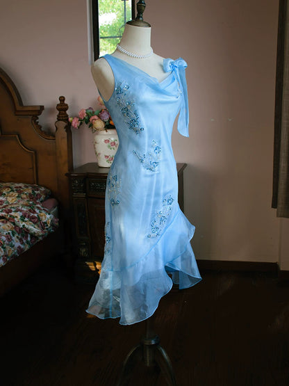 Robe de bal vintage années 80, bleu sirène, longueur genou, ornée de perles, inspiration soirée, tenue pour un 18e anniversaire AB2373