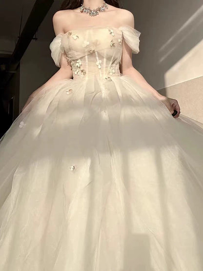 Robe de bal princesse épaules dénudées en tulle champagne, inspiration robes de soirée longues, tenues pour un 20e anniversaire AB2237