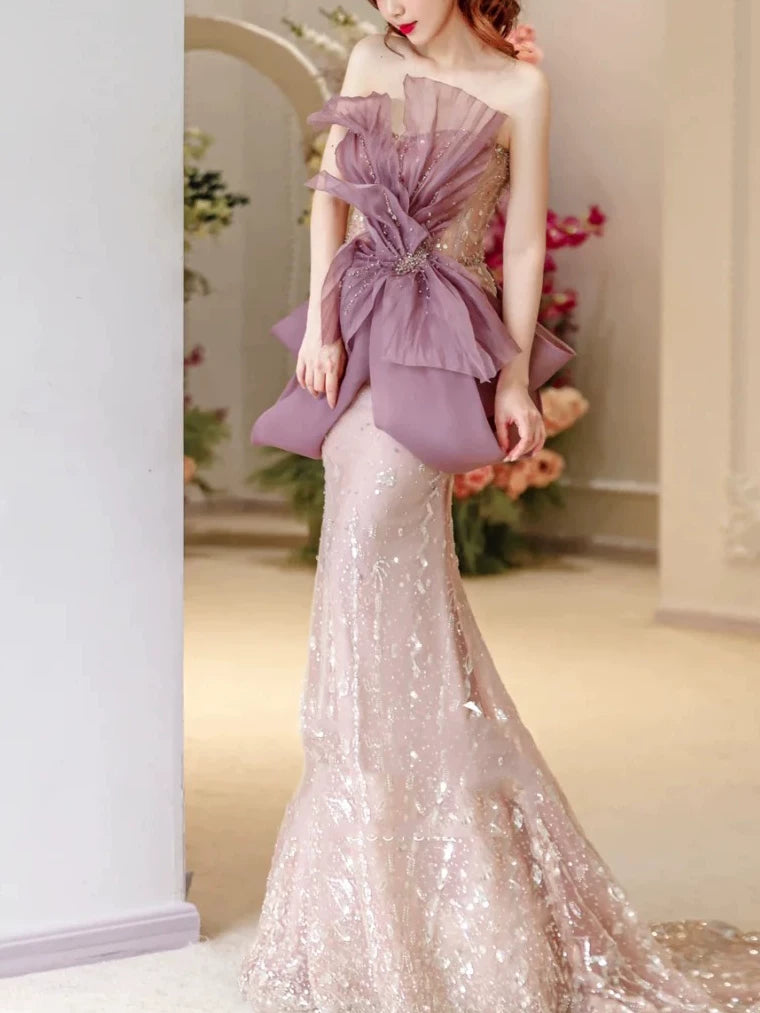 Elegantes, champagnerfarbenes, trägerloses Meerjungfrauenkleid mit Falten – Inspiration für lange Party- und Abendkleider, ideal für den 19. Geburtstag (AB2269).