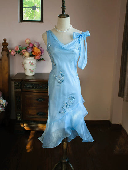Robe de bal vintage années 80, bleu sirène, longueur genou, ornée de perles, inspiration soirée, tenue pour un 18e anniversaire AB2373