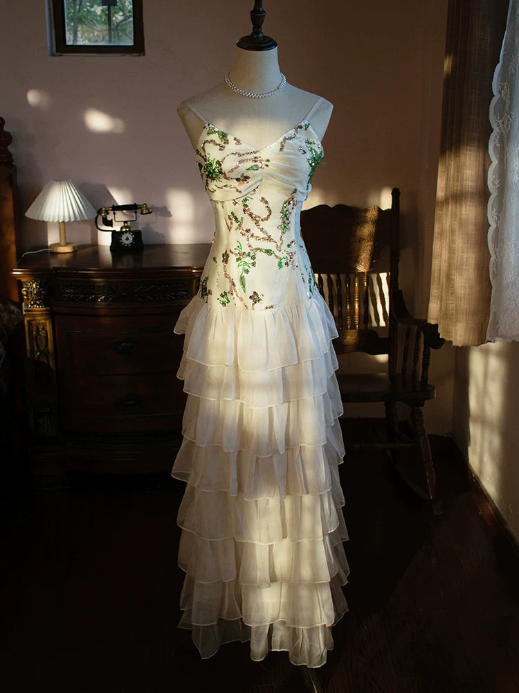 Robe de bal vintage années 60, coupe trapèze, bretelles spaghetti, volants en mousseline, inspiration robe de soirée longue, tenue pour un 18e anniversaire AB2384