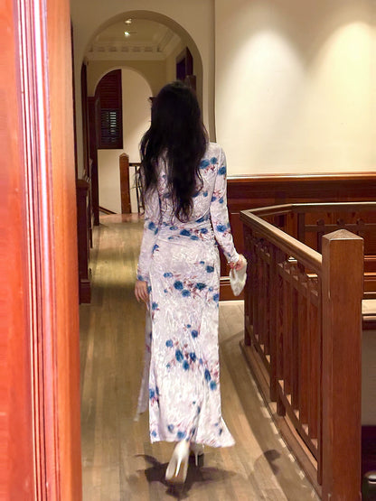 Robe fourreau élégante à col en V et manches longues, imprimé floral lilas, plissée, idéale pour un bal de promo, une remise de diplôme, un anniversaire ou les fêtes (N090)