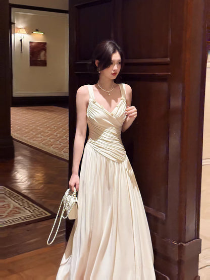Robe de soirée longue en satin ivoire, coupe trapèze, bretelles discrètes, idéale pour un mariage ou un anniversaire (20 ans) AB2496
