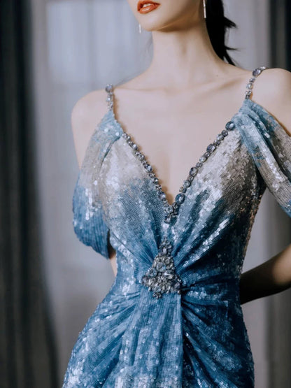 Robe de bal sirène modeste à col en V, sequins bleu ombré et plis, inspiration robe de soirée longue pour un 19e anniversaire AB2278