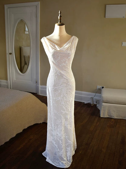 Robe de bal vintage années 1950, coupe trapèze, col bénitier, dentelle florale blanche, inspiration robe de soirée longue, tenue pour un 18e anniversaire AB2368