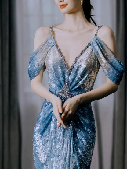 Robe de bal sirène modeste à col en V, sequins bleu ombré et plis, inspiration robe de soirée longue pour un 19e anniversaire AB2278