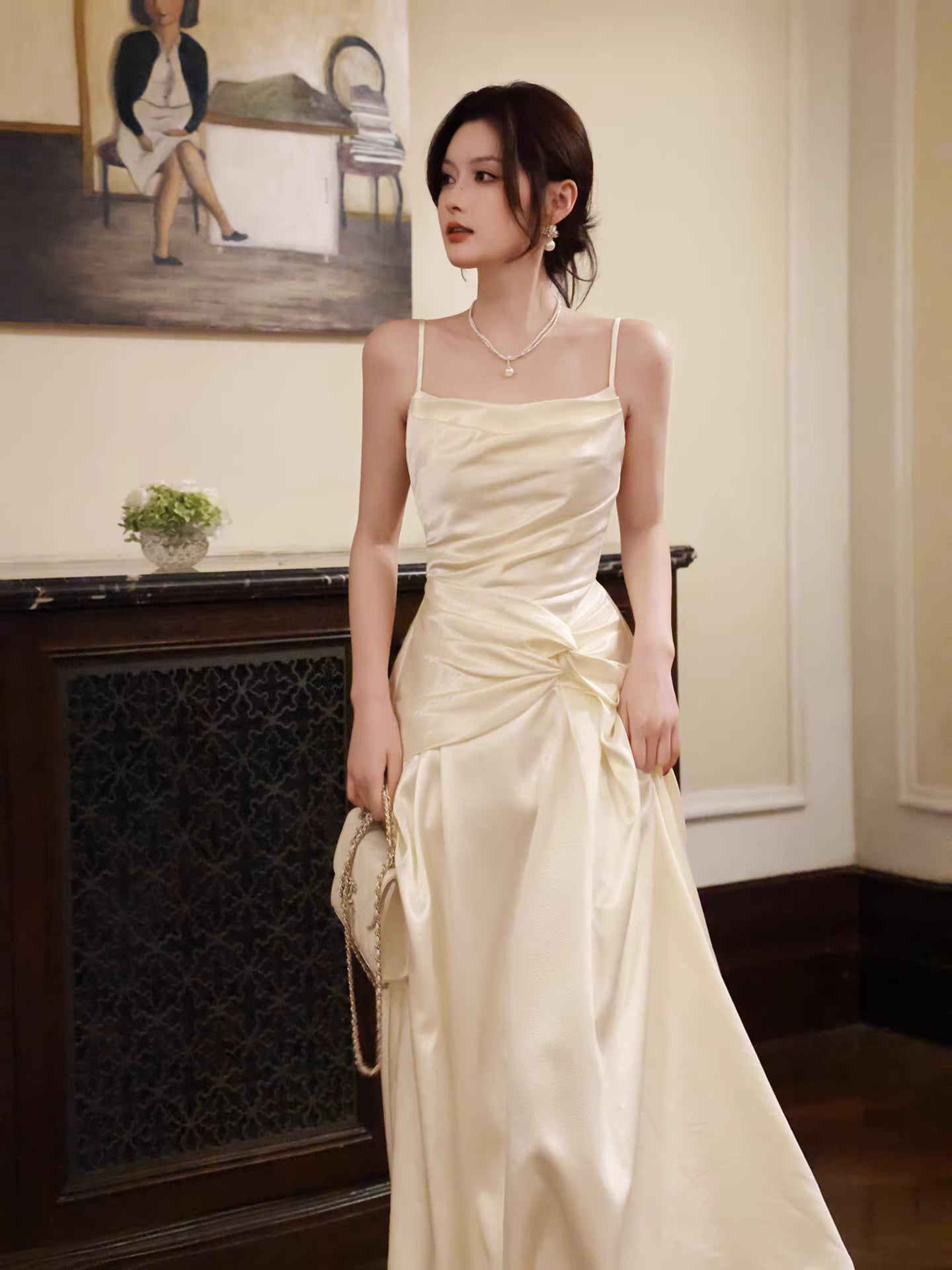Robe de bal longue en satin ivoire, coupe trapèze, bretelles spaghetti, sexy, idéale pour un mariage ou un 20e anniversaire (AB2480)