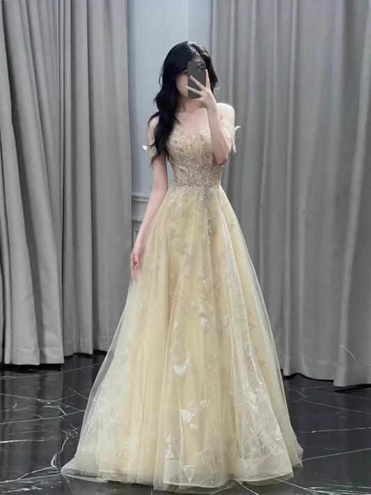 Einzigartiges, schulterfreies, goldfarbenes A-Linien-Abendkleid mit kurzen Ärmeln – Inspiration für Partys, Abendkleider und Outfits zum 20. Geburtstag AB2255