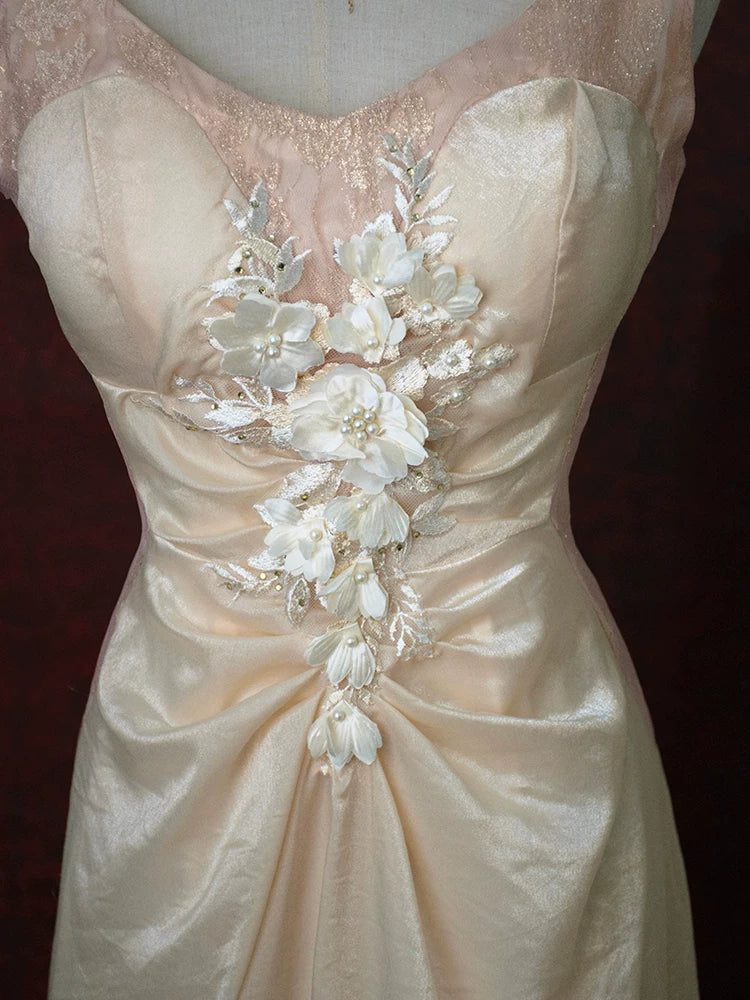 Robe de bal sirène rose à col en V et dentelle fleurie, inspiration années 1960, robe de soirée longue idéale pour un 18e anniversaire (AB2380)