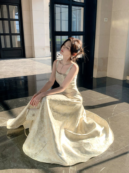 Robe de bal élégante en satin fleuri, coupe trapèze, col carré, longueur cheville, idéale pour une soirée d'anniversaire ou un 16e anniversaire (AB2415)