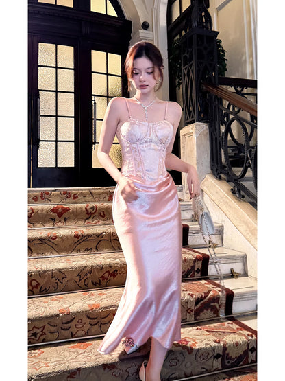 Robe de bal longue rose à fines bretelles spaghetti et volants, style sirène, idéale pour un mariage ou un 20e anniversaire (AB2489)