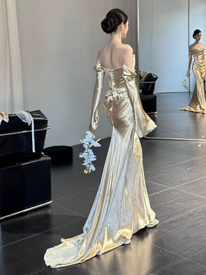 Robe de bal sirène unique à épaules dénudées et manches longues dorées - Inspiration pour une soirée d'anniversaire de 20 ans AB2254