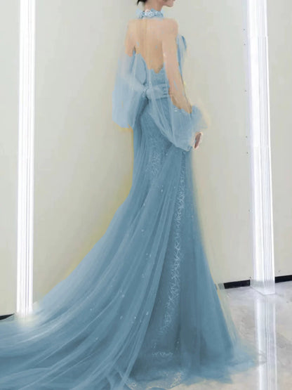 Elegantes, hochgeschlossenes Meerjungfrauen-Abendkleid aus blauem Tüll mit Schlitz – Inspiration für lange Partykleider und Outfits zum 19. Geburtstag AB2277