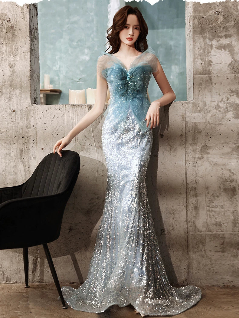 Elegantes, trägerloses, blaues Pailletten-Abendkleid im Meerjungfrauenstil – Inspiration für lange Partys und den 20. Geburtstag AB2329