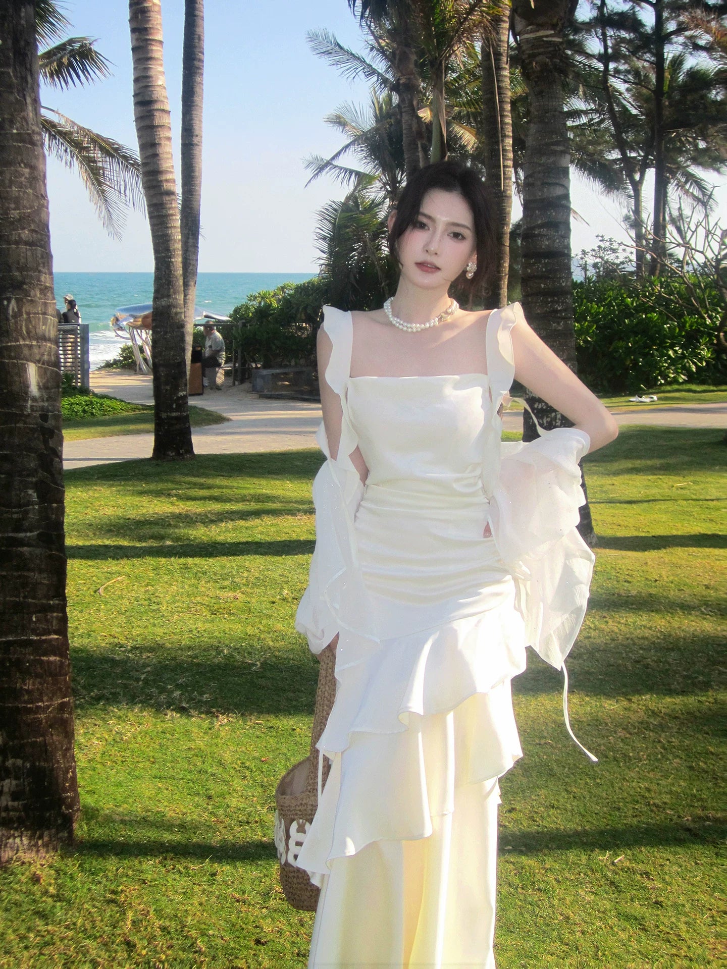 Robe de bal élégante sirène en mousseline blanche, col carré, longueur cheville, idéale pour une soirée d'anniversaire ou un 16e anniversaire (AB2416)
