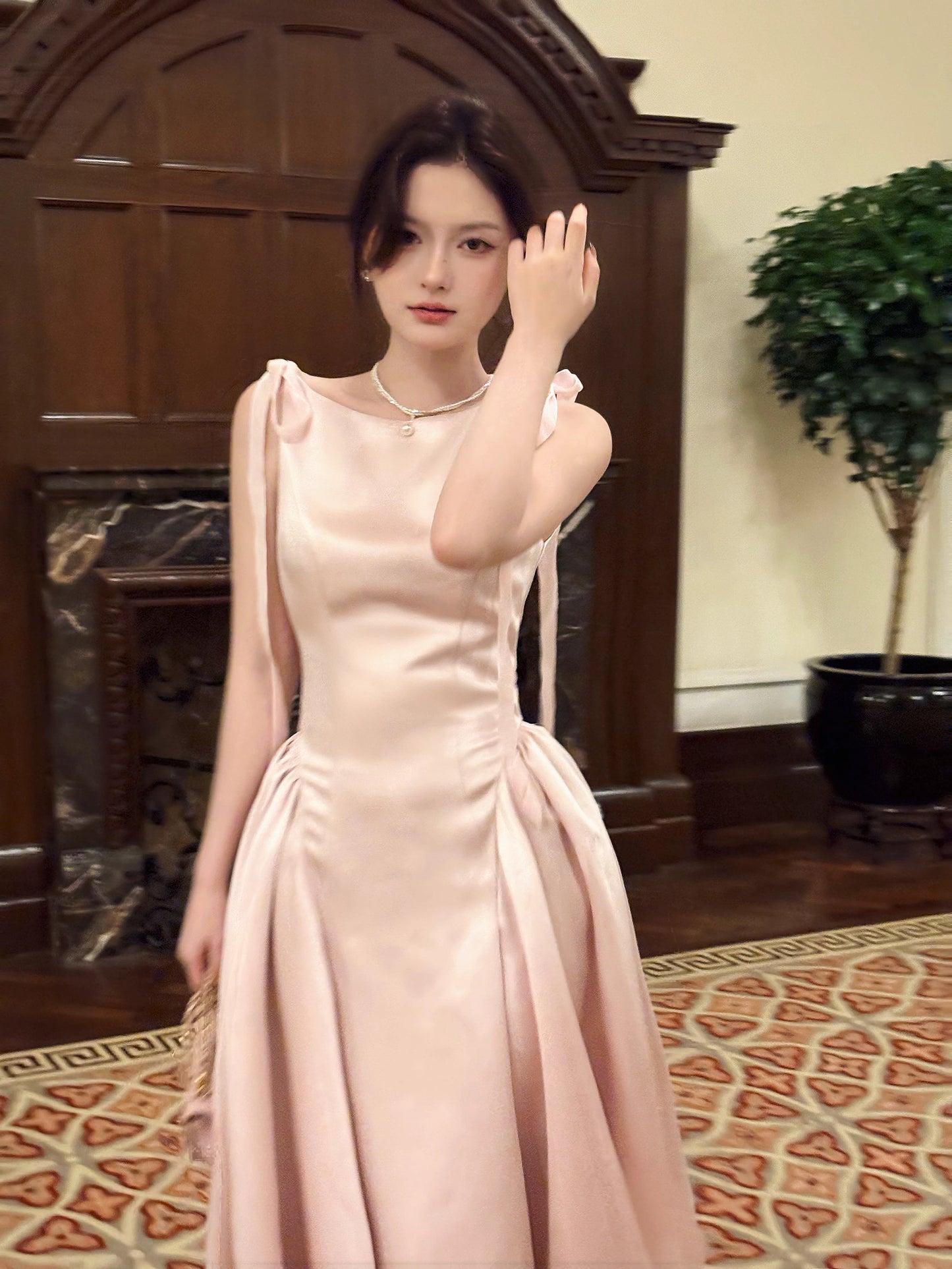 Robe de bal rose satinée, coupe trapèze, col rond, longueur cheville, idéale pour une soirée d'anniversaire ou un 17e anniversaire (AB2498)