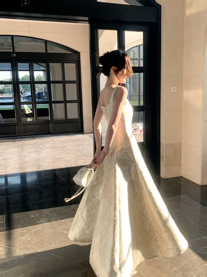 Robe de bal élégante en satin fleuri, coupe trapèze, col carré, longueur cheville, idéale pour une soirée d'anniversaire ou un 16e anniversaire (AB2415)