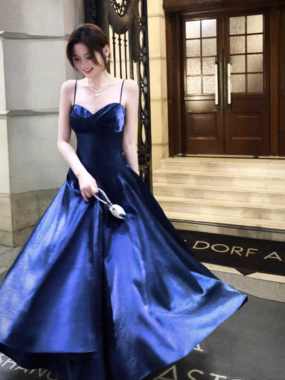 Robe de bal longue bleu roi en satin, coupe trapèze, bretelles spaghetti, sexy, idéale pour un mariage ou un 20e anniversaire (AB2482)