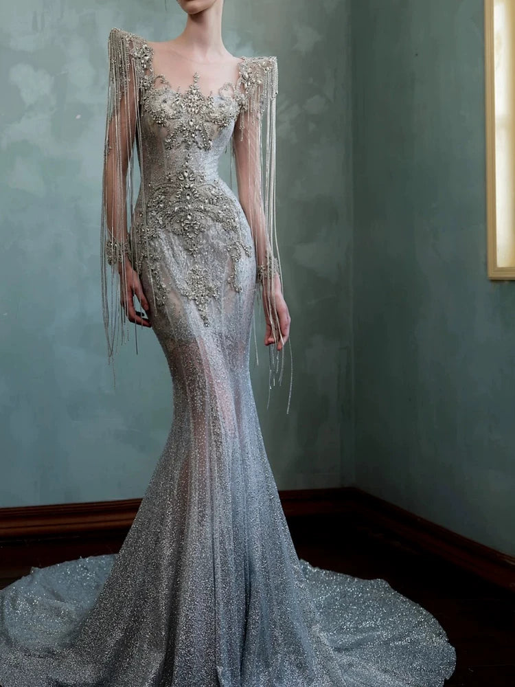 Robe de bal sirène scintillante à décolleté cœur, ornée de sequins et de perles, manches longues, inspiration robe de soirée longue, tenue pour un 20e anniversaire AB2303