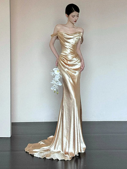 Robe de bal sirène unique à épaules dénudées et manches longues dorées - Inspiration pour une soirée d'anniversaire de 20 ans AB2254