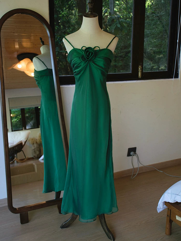 Robe de bal vintage années 60, coupe trapèze, bretelles spaghetti, vert foncé, inspiration robe de soirée longue, tenue pour un 18e anniversaire AB2385
