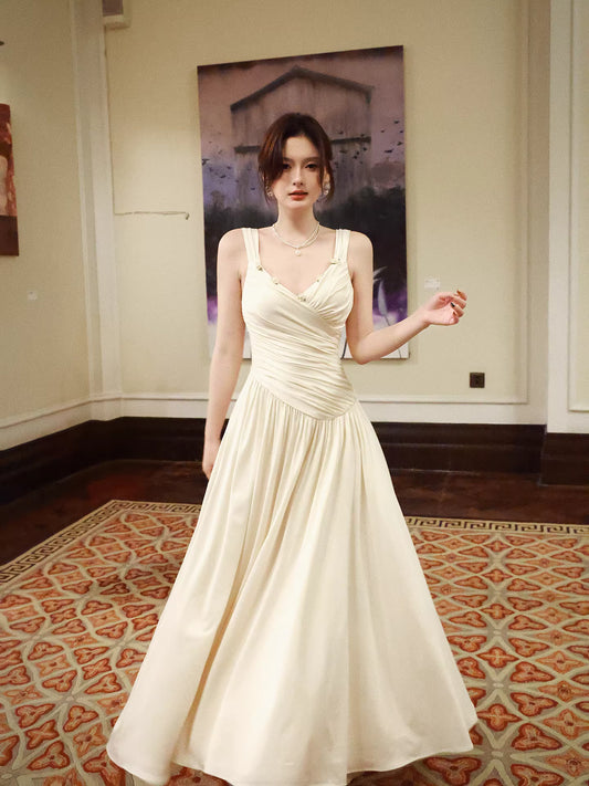 Elegantes, elfenbeinfarbenes Satin-Abendkleid in A-Linie mit Trägern, auch als Hochzeitsgastkleid oder Outfit zum 20. Geburtstag geeignet (AB2496).