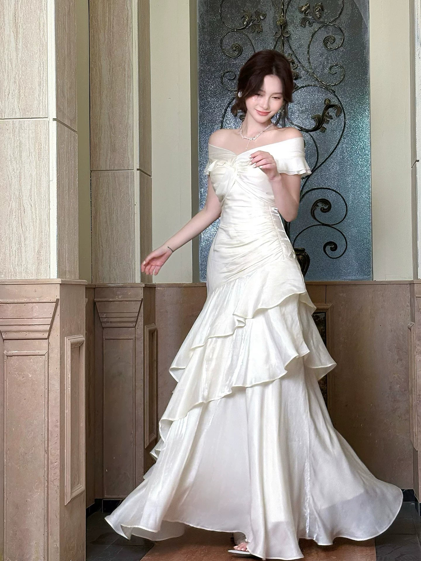 Elegantes, schulterfreies, weißes, langes Meerjungfrauen-Abendkleid – perfekt für den 16. Geburtstag oder andere festliche Anlässe (AB2504)
