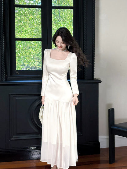 Robe de bal mi-longue en mousseline blanche, coupe trapèze, col carré et taille basse - N082