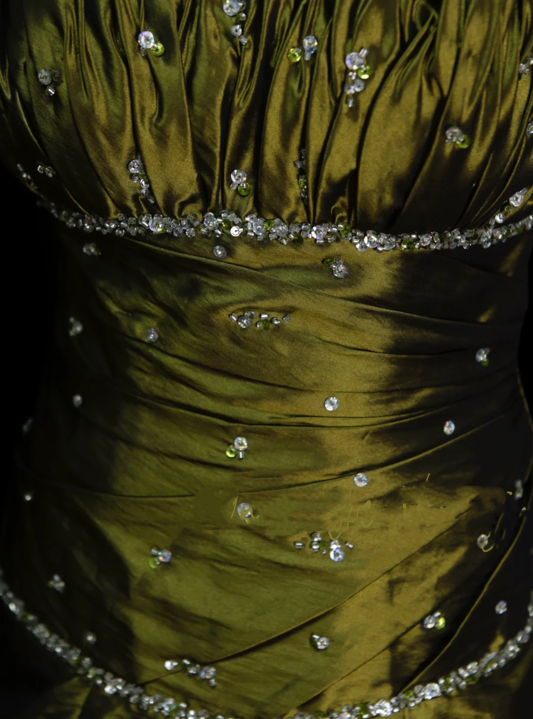Bezauberndes, trägerloses Ballkleid aus olivgrünem Taft mit Perlenstickerei, langes Abendkleid für Damen OB003