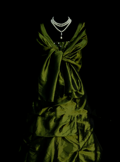 Elegantes Ballkleid mit V-Ausschnitt, olivgrünem Taft und Perlenstickerei, langes Abendkleid, trendiges Partykleid für Damen OB005