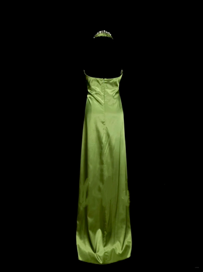 Ideen für schlichte, olivgrüne, geraffte Satin-Abendkleider in A-Linie mit Neckholder und plissiertem Schnitt für formelle Anlässe – Inspiration für Damen OB021